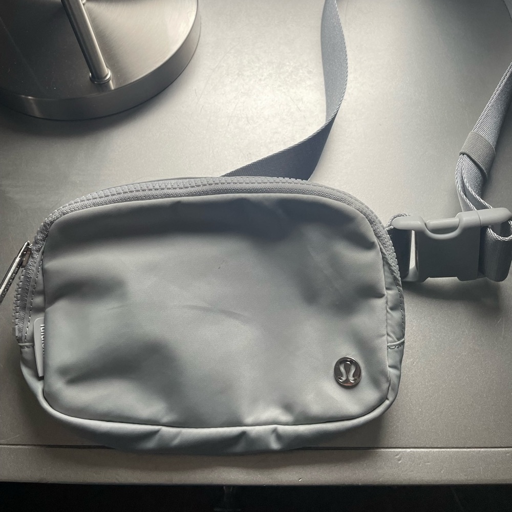 Lululemon belt bag